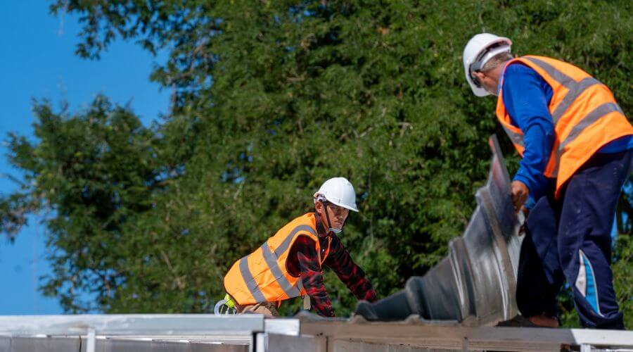 Professional metal roof installation in Knoxville, AL